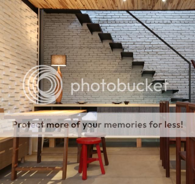 Sang quán ăn - cafe, mặt tiền đường Bạch Đằng, phong cách hiện đại.