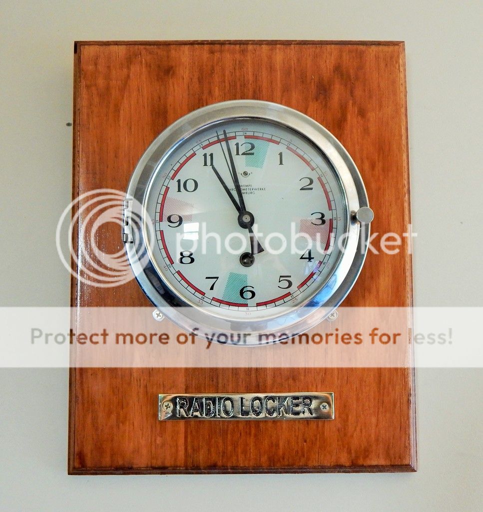 Radio Room Clock