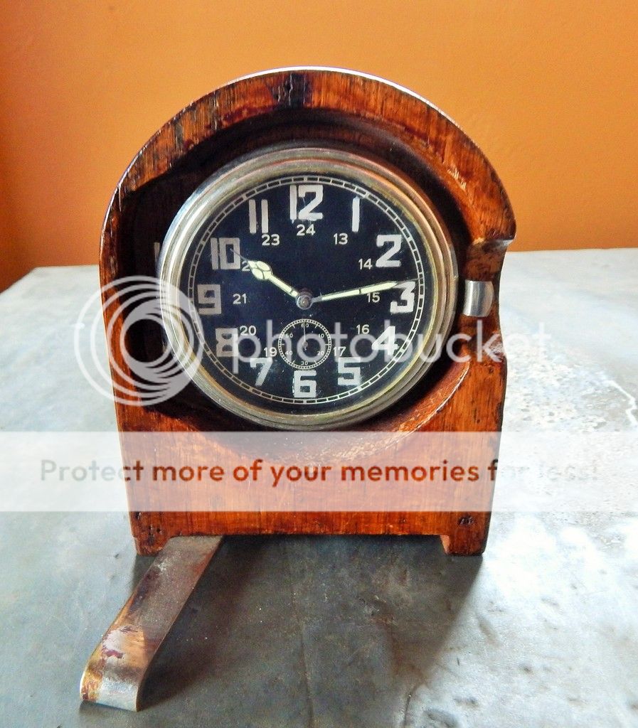 Radio Room Clock